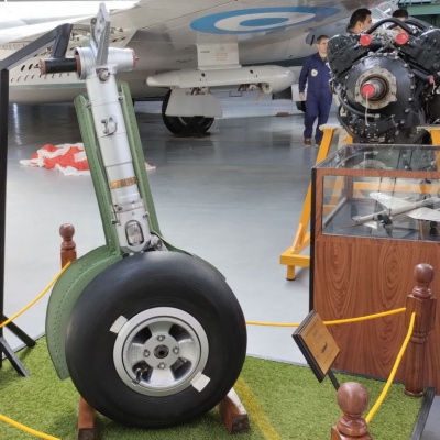 Restauraron los restos de dos aviones emblemáticos de la Segunda Guerra Mundial