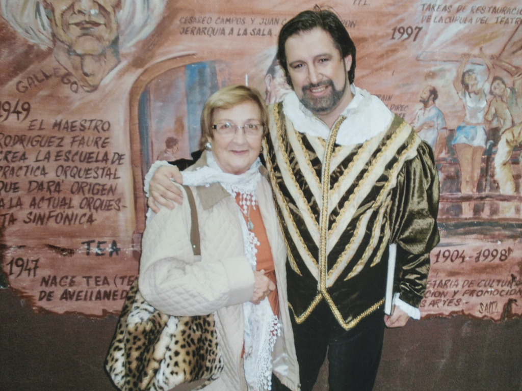 Edy Lobato con Leonardo Pastore en el Teatro Roma