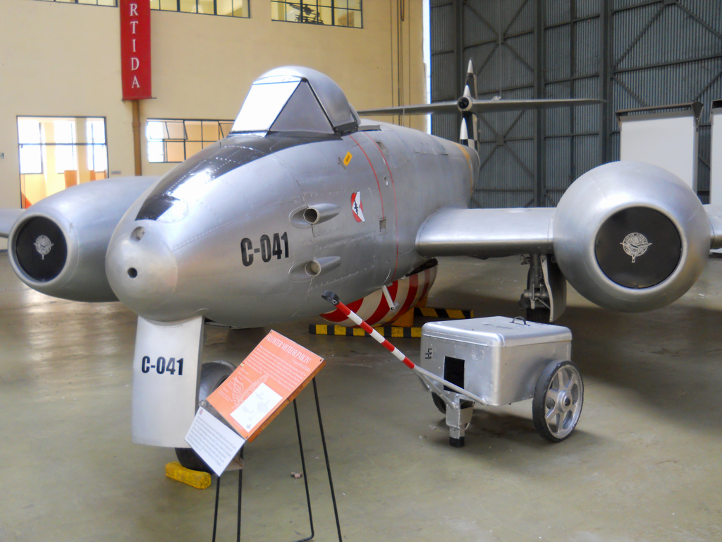 Gloster Meteor en el Museo Nacional Aeronáutico Morón