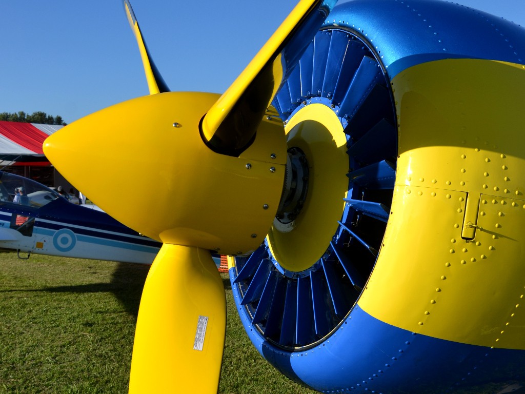 Detalle de la nariz del Yak-55