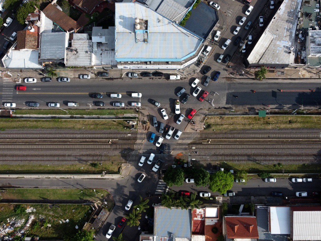 Cruce barrera Santa Rosa, Castelar