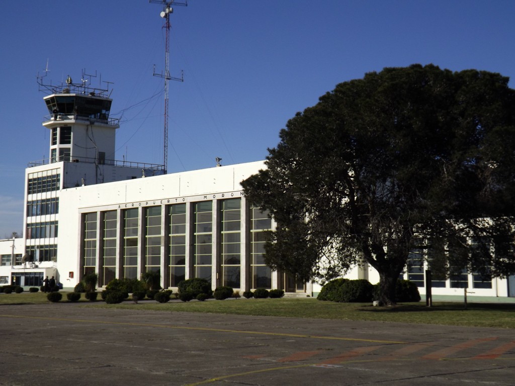Hall principal de la Base Aérea Militar Morón