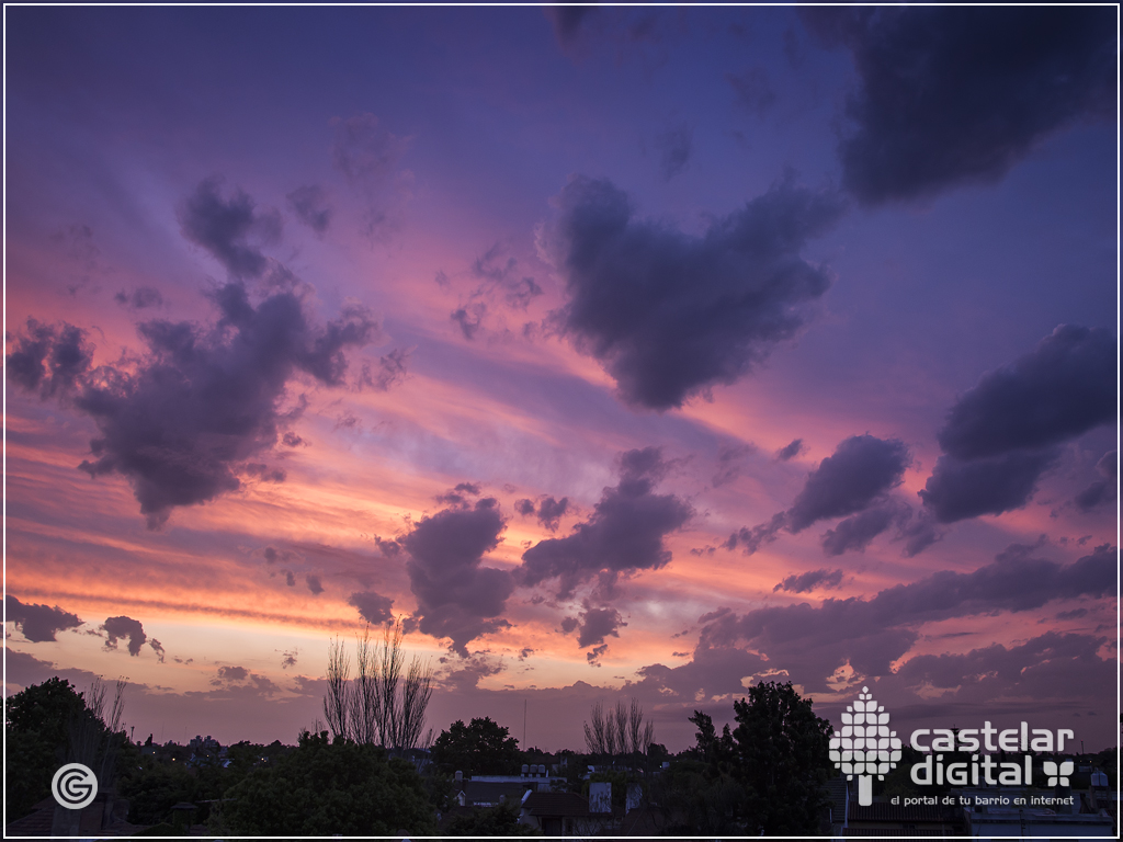 Atardecer sobre Castelar, domingo 25 de Octubre 2015.