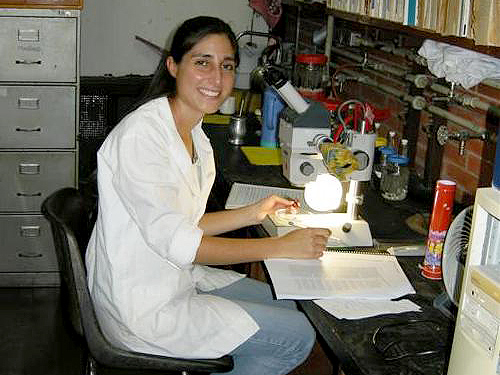 Lic. Marí­a Laura Libonatti, Entomóloga ( estudio de los insectos )
