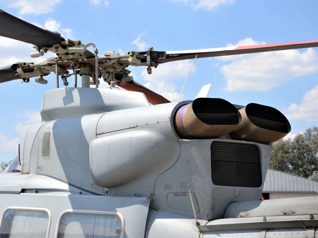 Detalle de los motores y rotor del Bell 412