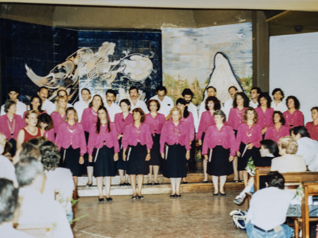 Coral Vox Spei en la Iglesia Santa Magdalena Sofí­a Barat, Castelar. 16 de Diciembre de 1990.