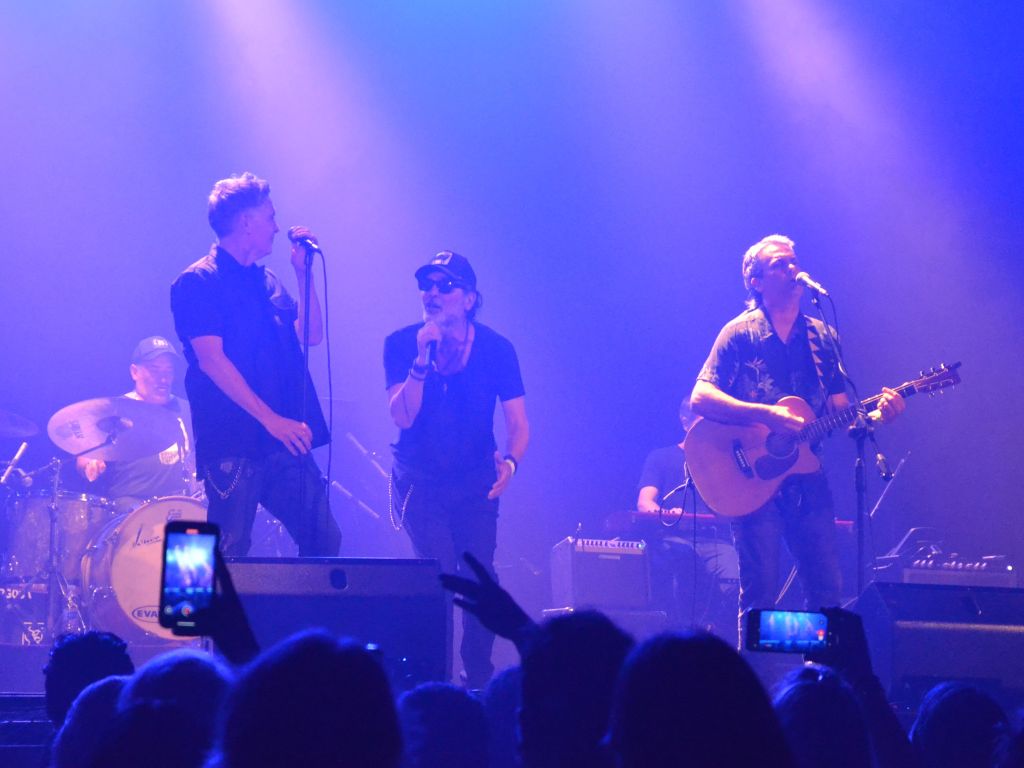 Ella Es Tan Cargosa celebró 25 años de historia en el Teatro Gran Ituzaingó