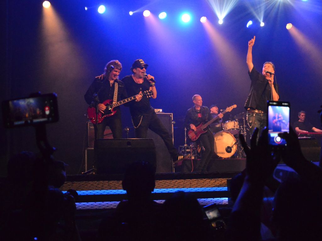 Ella Es Tan Cargosa celebró 25 años de historia en el Teatro Gran Ituzaingó