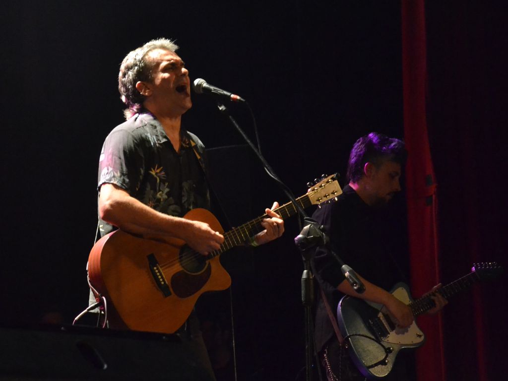 Ella Es Tan Cargosa celebró 25 años de historia en el Teatro Gran Ituzaingó