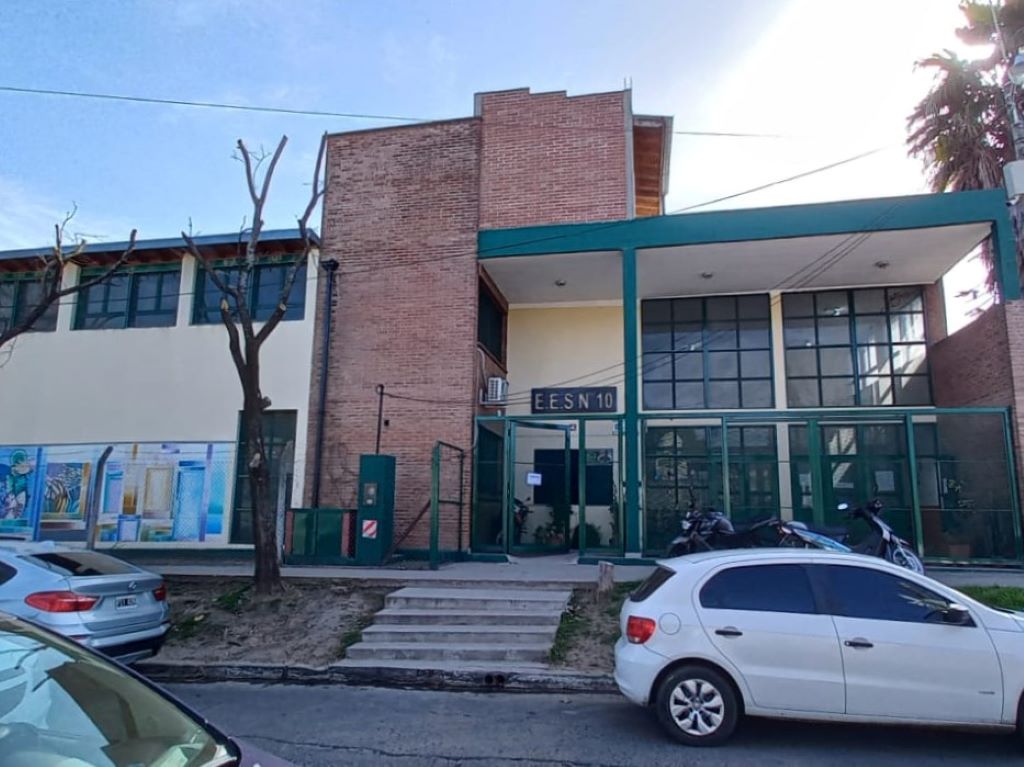 Escuela Secundaria Nº10, Merlo. 