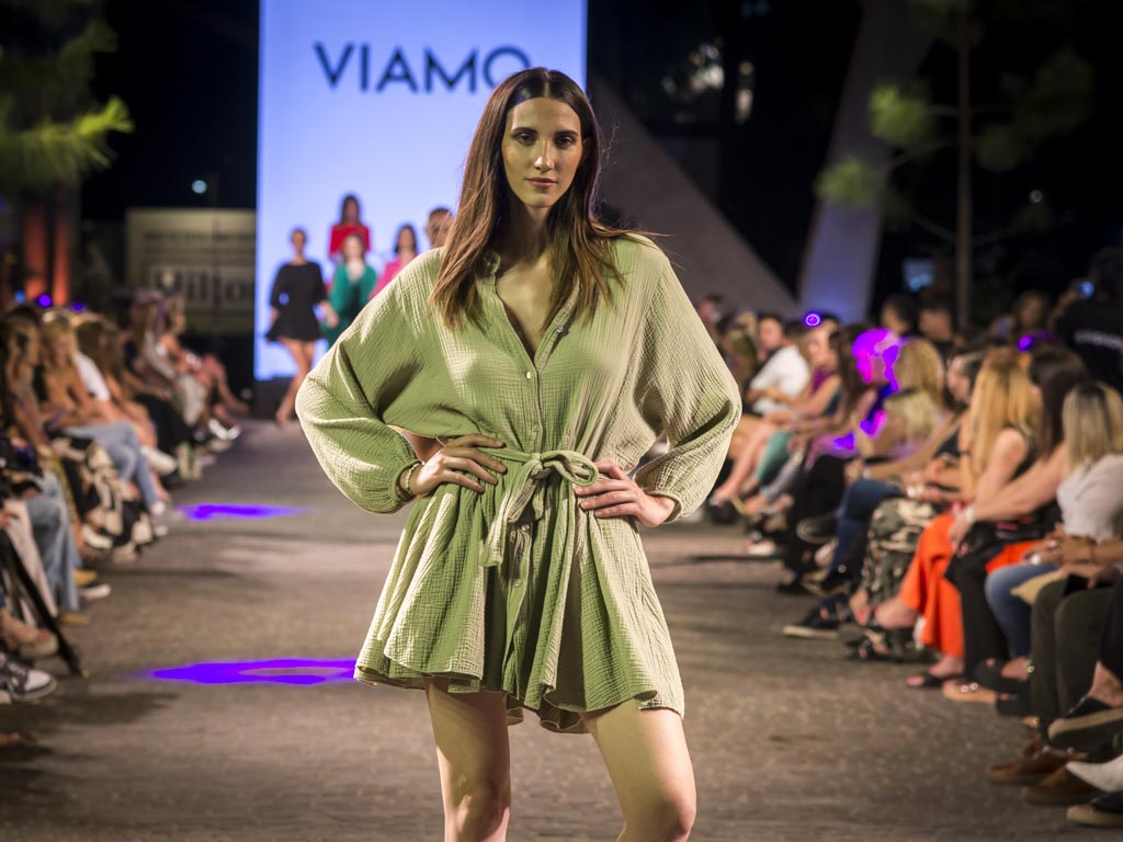 El desfile de moda Go Fashion cerró el año en Parque Leloir. 