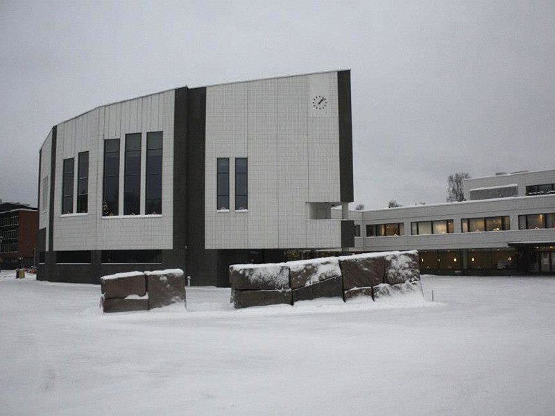 Centro Civico Alvar Aalto en Rovaniemi, Finlandia