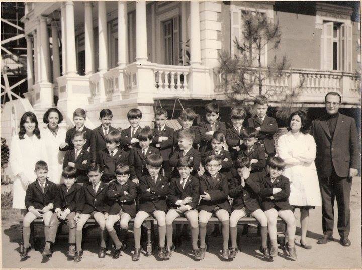 2º grado año 1969, Instituto Inmaculada Castelar. De fondo el Castillo Ayerza.<br />