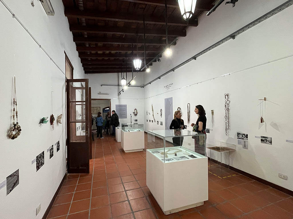 Un Camino Infinito de Joyeros Argentinos en el Museo Histórico de Ituzaingó