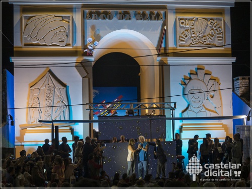 Carlitos Balá inauguró el Arco del Triunfo de Ituzaingó