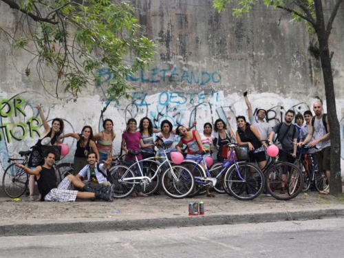 Pedalearán por Castelar a la luz de la luna