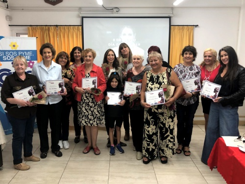 El Centro Comercial homenajeó a mujeres destacadas de la ciudad