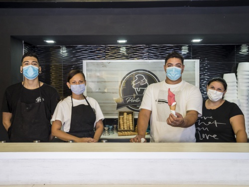 Porto Dolce: Conocé la torta helada de menta que sorprende a Castelar Norte