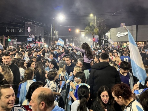 &iexcl;Gracias Scaloneta! As&iacute; festej&oacute; Ituzaing&oacute;