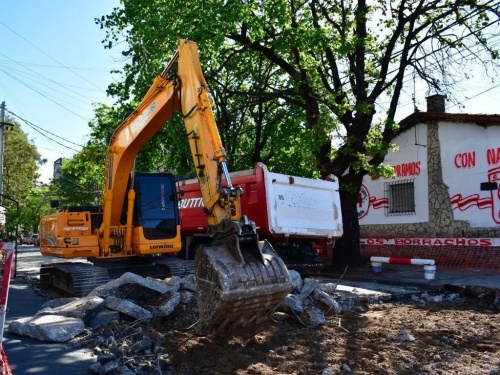 Mor&oacute;n renueva la calle 25 de Mayo: comenz&oacute; la obra integral entre Sarmiento e Yrigoyen