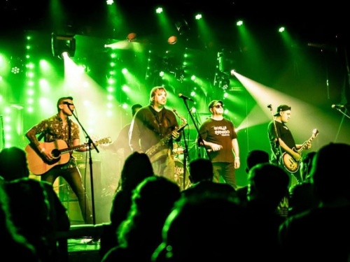 Botija Rapada celebra los 40 a&ntilde;os de Oktubre en Castelar