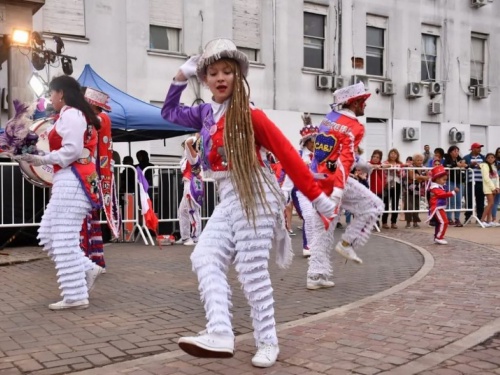 Carnaval en Zona Oeste: cuatro d&iacute;as de corsos y festejos para disfrutar el finde largo
