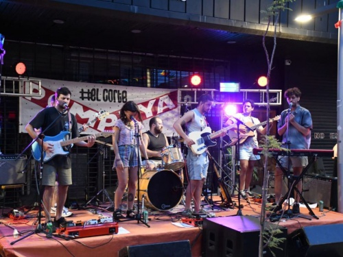 Castelar disfrutó una nueva edición de Castelar a Cielo Abierto con música y propuestas culturales