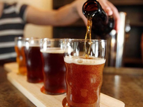 Aprendé a hacer cerveza en la plaza de Ituzaingó