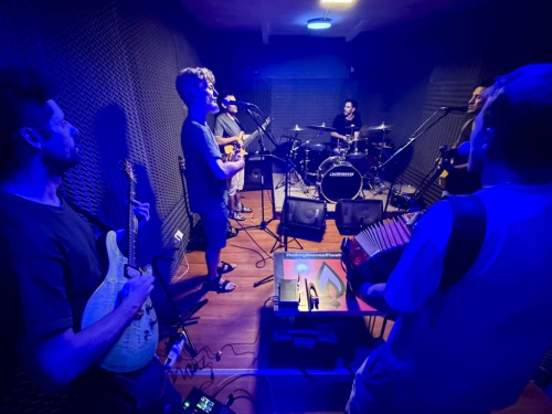 “En El Congurbano está vivo el caos creativo y nos identifica”