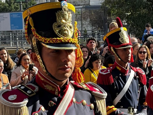 Galería de Fotos: Los Granaderos de San Martín en Castelar