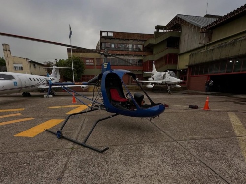 Sorpresa en Zona Oeste: Apareci&oacute; un helic&oacute;ptero en medio de una plaza