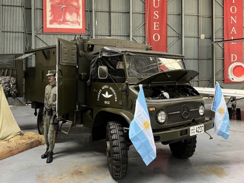 Conoc&eacute; el hangar oculto de la Base de Mor&oacute;n donde vuelven a la vida aviones hist&oacute;ricos