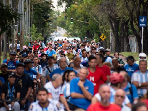 Bicicleteada por Malvinas: vecinos unieron El Palomar y Mor&oacute;n en una jornada de homenaje