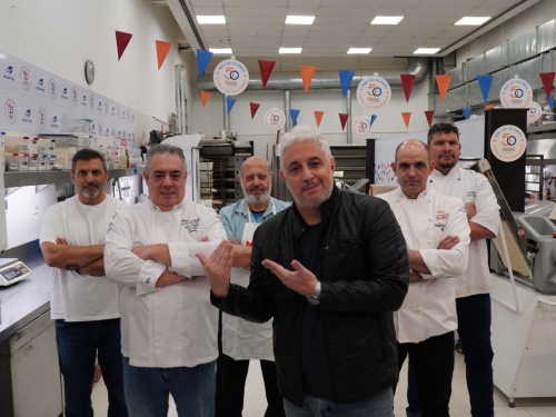 Morón elegirá su Pan Dulce de Oro en la Plaza San Martín