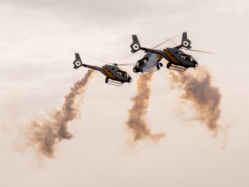 Show a&eacute;reo hist&oacute;rico sobre Buenos Aires: la Patrulla Aspa se present&oacute; frente a Aeroparque