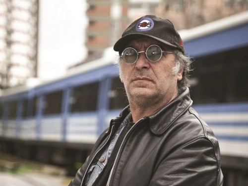 Pedro Saborido y The Walking Conurban regresan con un viaje al alma del Oeste