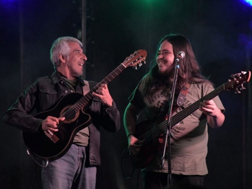 Peña en Morón: Peteco hizo bailar a Villa Sarmiento