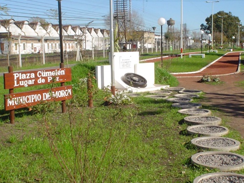 La Plaza Cumelén cumplió 20 años de pasto, risas, arte y amistad