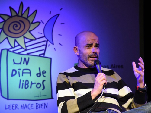 Los vecinos de Morón disfrutaron de "Un día de libros" 