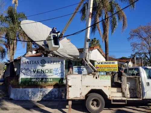 Adiós a un ícono de Castelar Sur: Desmantelaron las antenas de supercanal