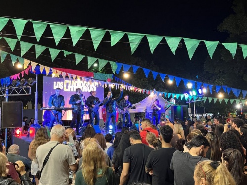Viva Fest llen&oacute; la plaza San Mart&iacute;n de Haedo con m&uacute;sica, feria y familias