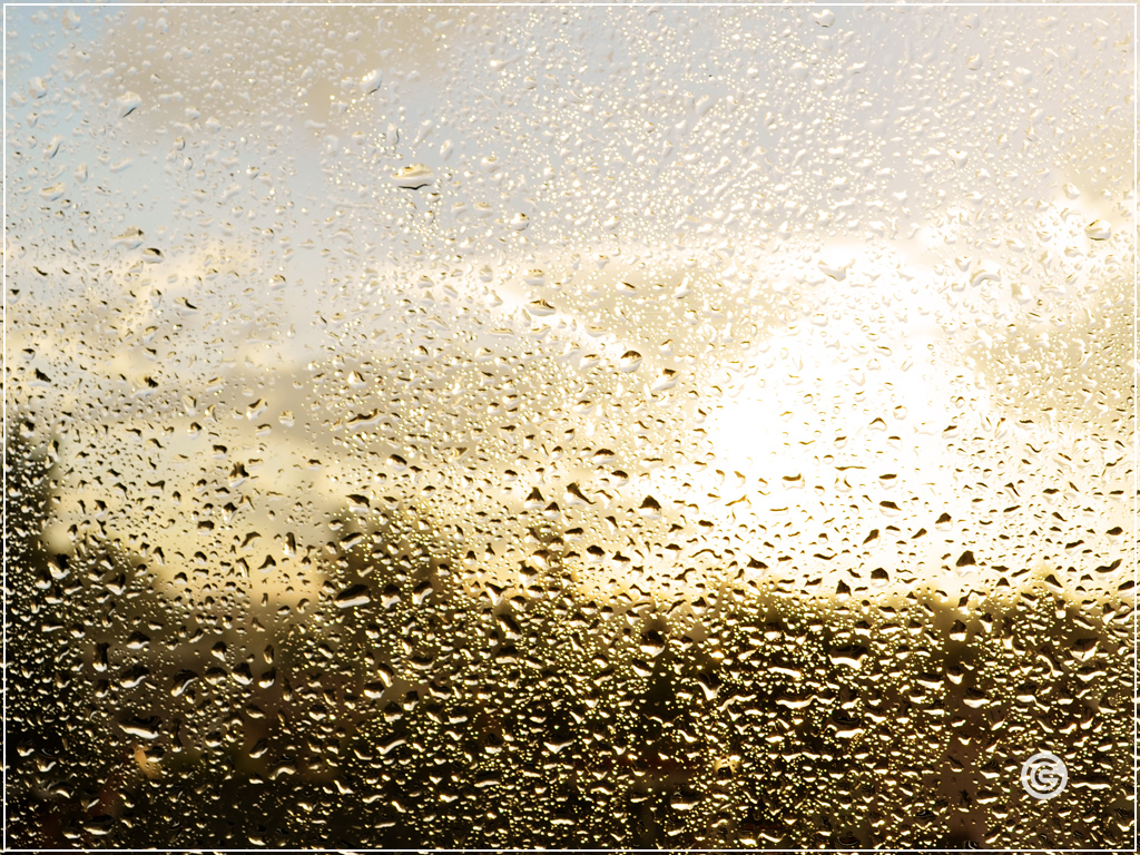 25-03-13 el dí­a en el que en menos de media hora tuvimos cielo despejado, nublado, lluvia, granizo, arcoiris, seminublado y hermoso atradecer