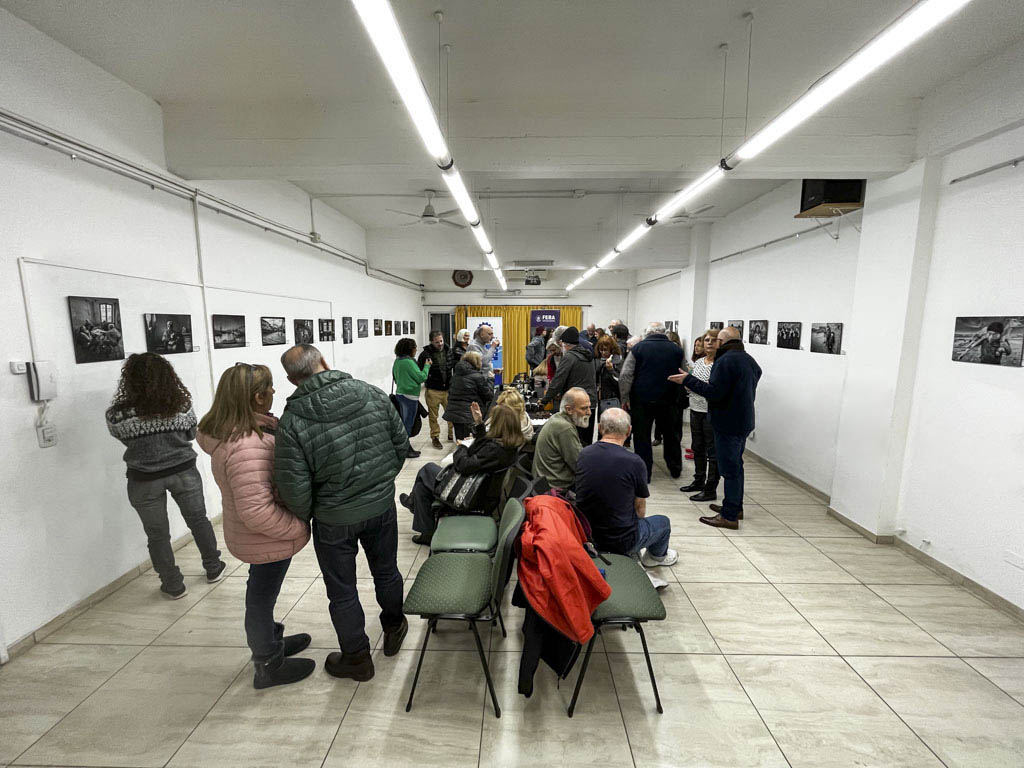 Durante todo junio se podrá visitar la muestra de fotografías de Pablo Elías y Javier Matinez en el salón de la asociación de comerciantes de Castelar
