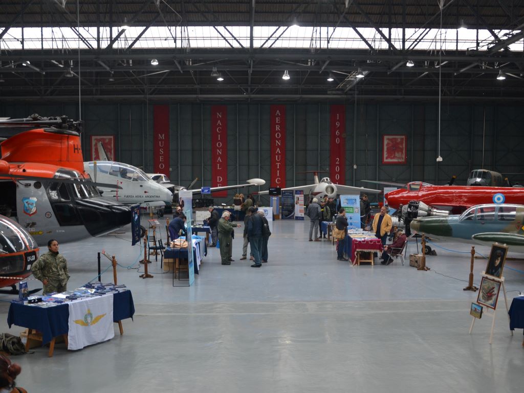 La muestra histórica del MNA embelleció la feria del libro. Archivo: 2023. 