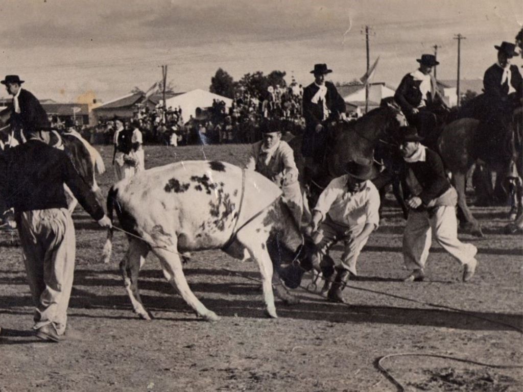 Fiesta de la Tradición en la Quinta Grande. Aprox. 1950. Foto: Instituto y Archivo Histórico de Morón. 