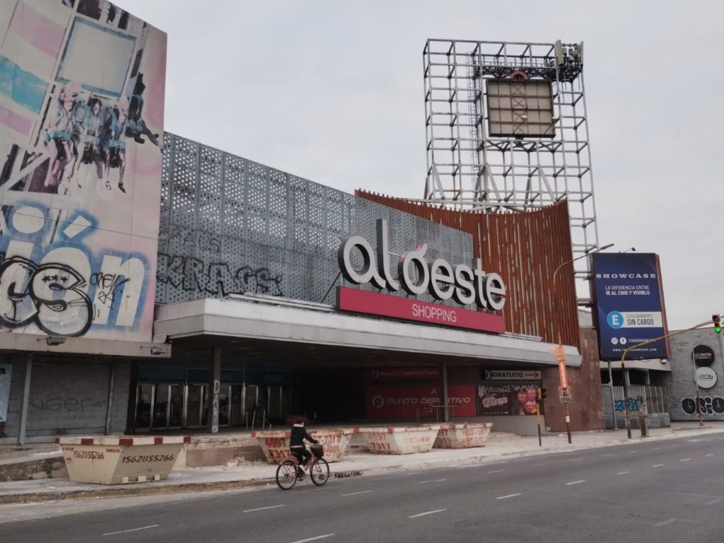 Cristina Aguilera, videojuegos y bowling: la historia del Showcenter de Haedo