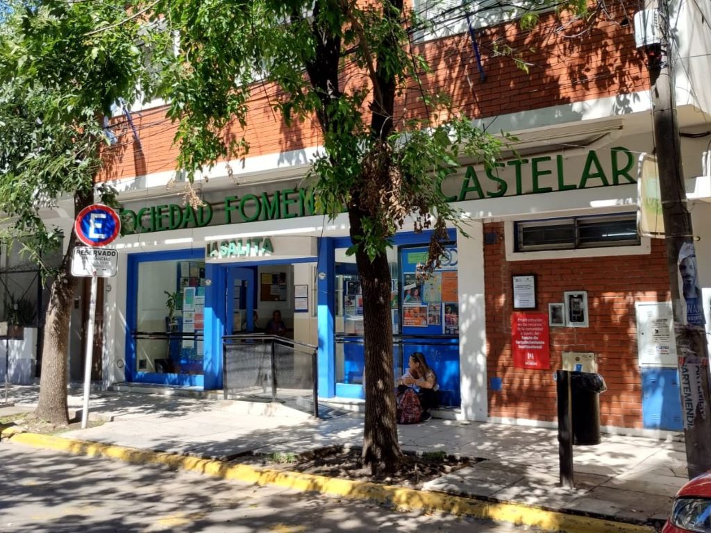 Sociedad Fomento de Castelar en Almafuerte 2642.