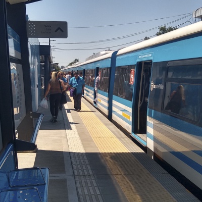 No anda el tren: Cómo viajar de Moreno a Once en colectivos y subtes