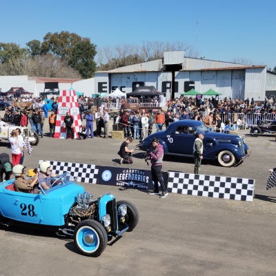 Carreras Legendarias reunió autos, motos y aviones históricos en Campo de Mayo