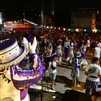 El Carnaval llegó a la Zona Oeste para alegrar las calles